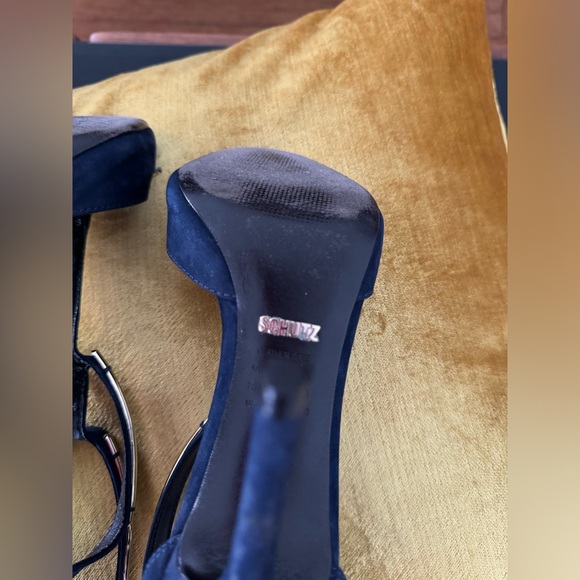 Schutz Sandalia Salto Alto Nobuck Sailfish heels navy/gold size 8 with box - Picture 2 of 16